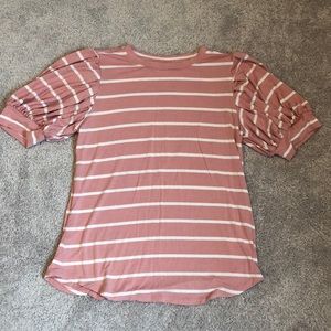 Puff Sleeved pink blouse